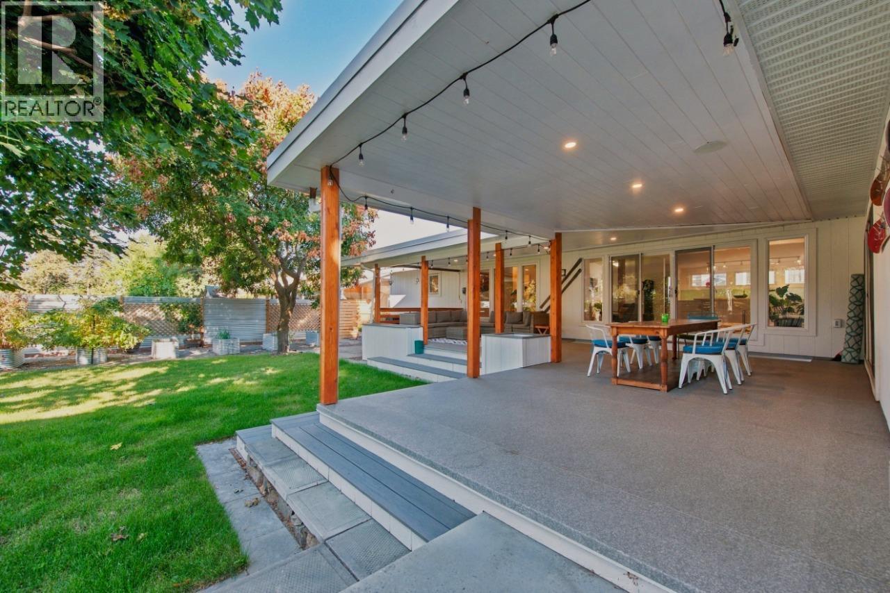445 Sarsons Road, Kelowna, British Columbia  V1W 1C3 - Photo 24 - 10401981