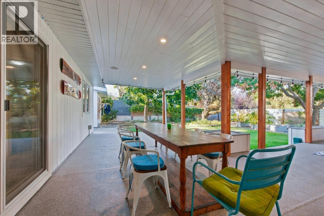 445 Sarsons Road, Kelowna, British Columbia  V1W 1C3 - Photo 28 - 10401981