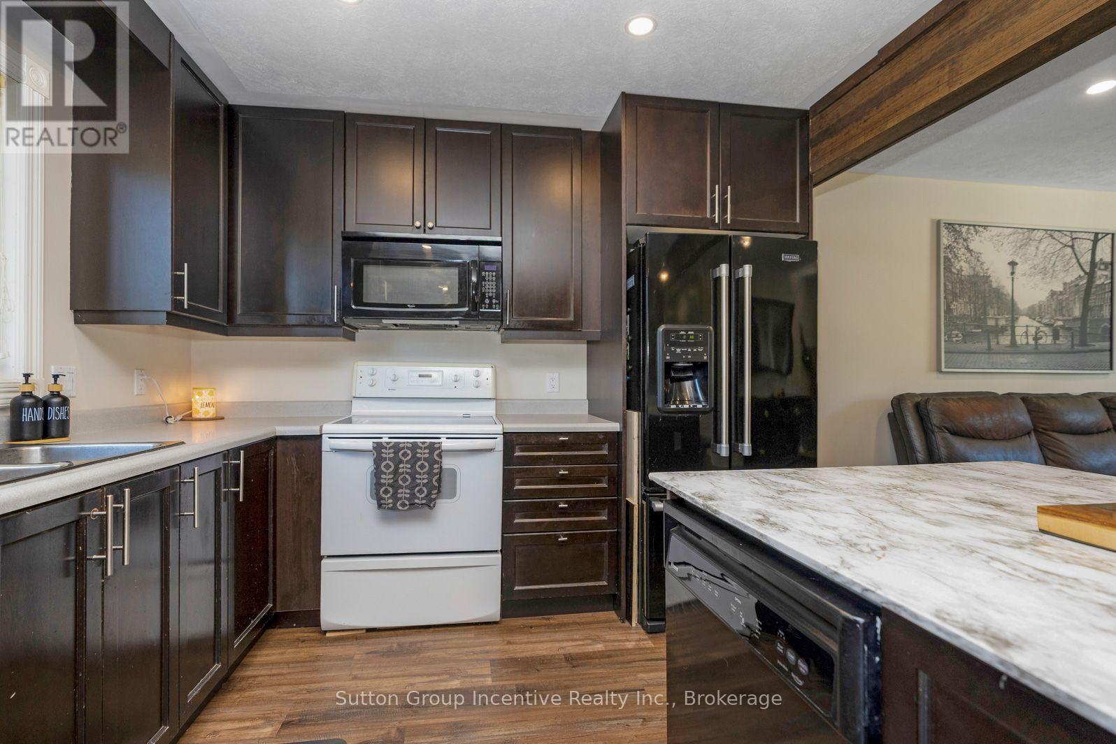 758441 Girl Guide Road, Georgian Bluffs, Ontario  N0H 2K0 - Photo 13 - X13831052