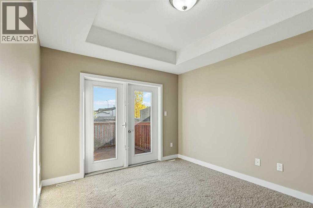 120 Hawthorn Way