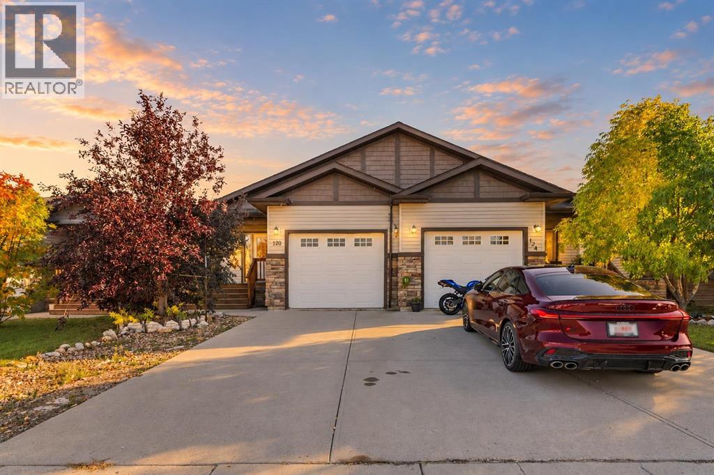 120 Hawthorn Way