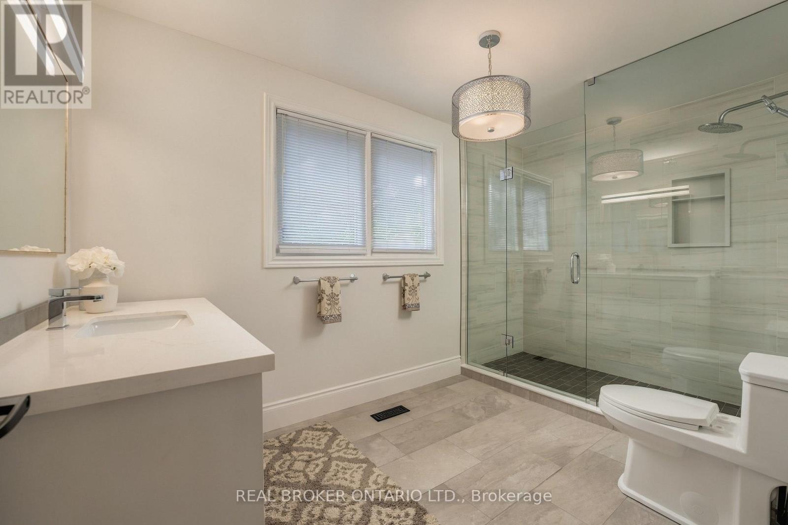 551 Kastelic Place, Burlington, Ontario  L7N 3S3 - Photo 27 - W13831010