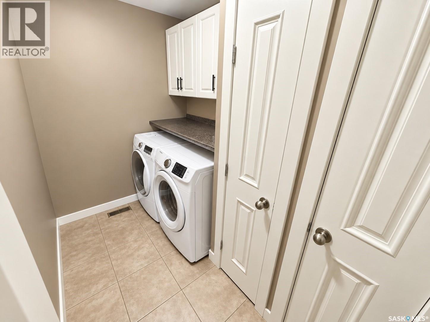 715 18th Street Ne, Weyburn, Saskatchewan  S4H 3M2 - Photo 13 - SK049586