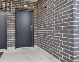11 - 235 CHAPEL HILL DRIVE, Kitchener, Ontario
