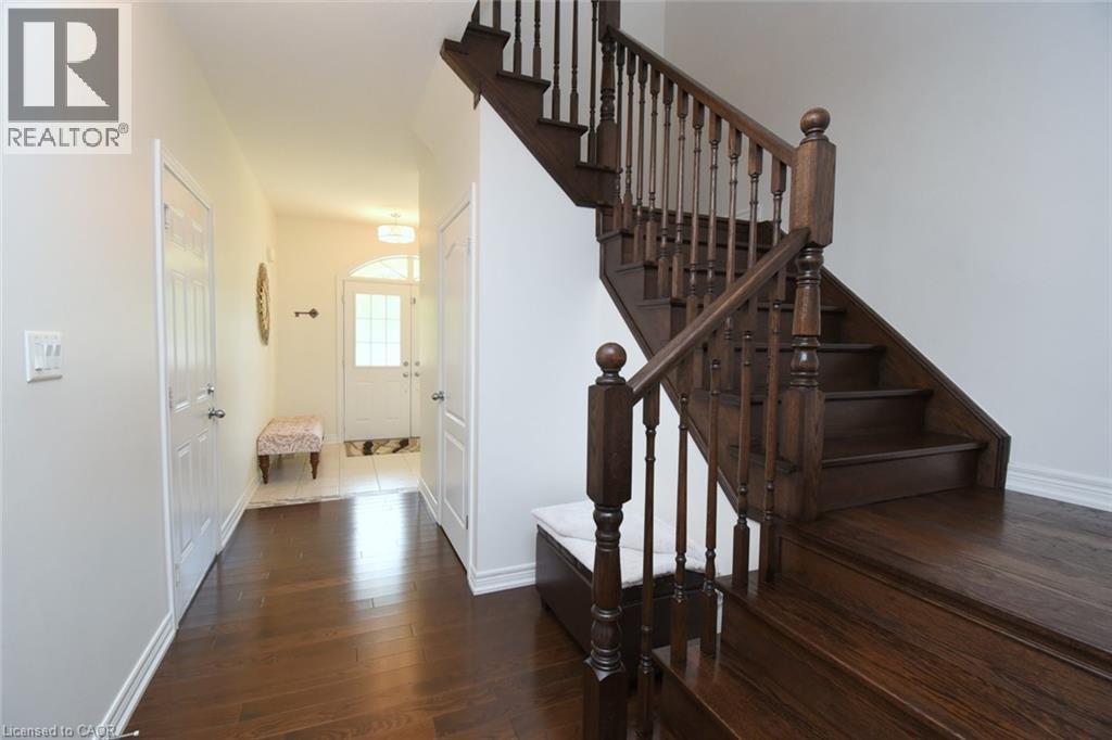 25 Guest Street, Hamilton, Ontario  L9K 0G2 - Photo 7 - 40864982