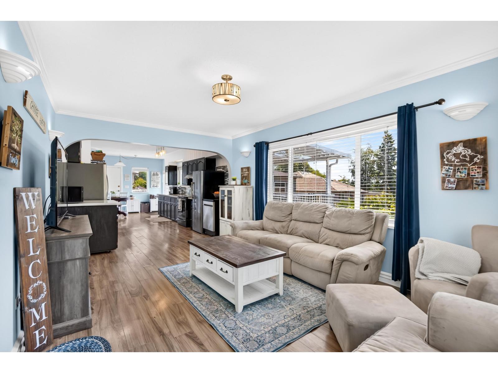 8134 Cedar Street, Mission, British Columbia  V2V 3N3 - Photo 2 - R3169615