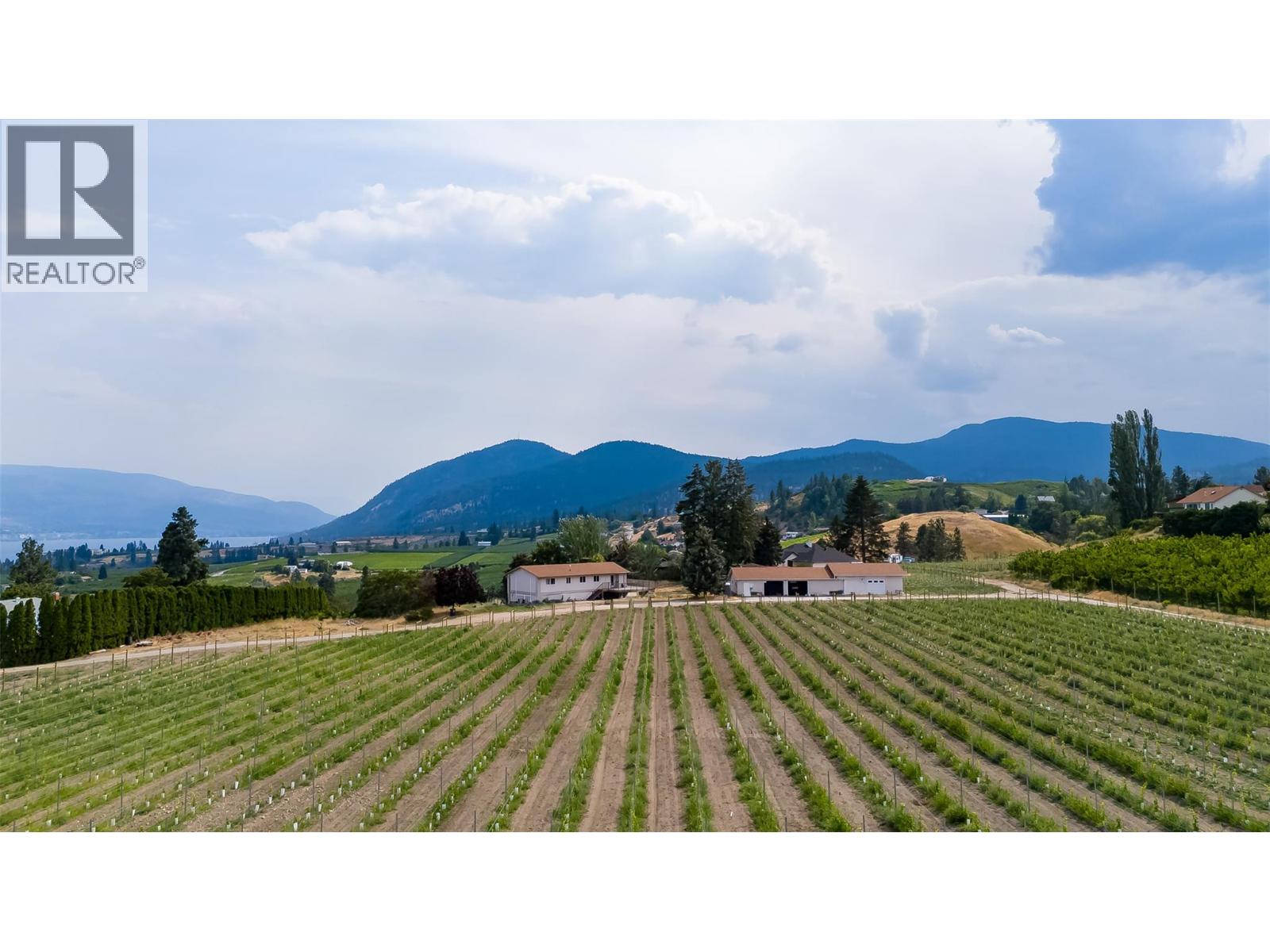 5711 White Street, Summerland, British Columbia  V0H 1Z7 - Photo 3 - 10381121