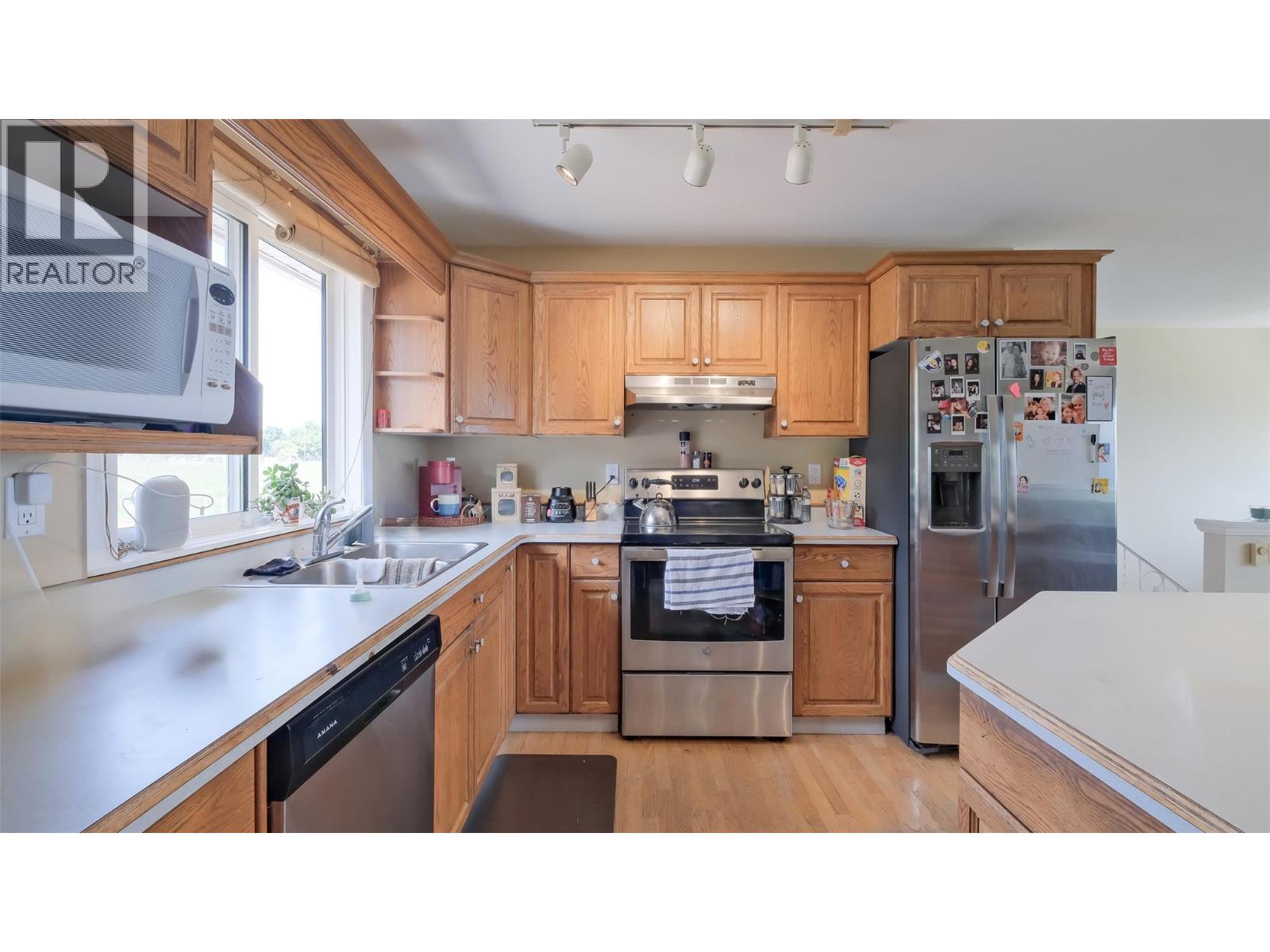 5711 White Street, Summerland, British Columbia  V0H 1Z7 - Photo 32 - 10381121