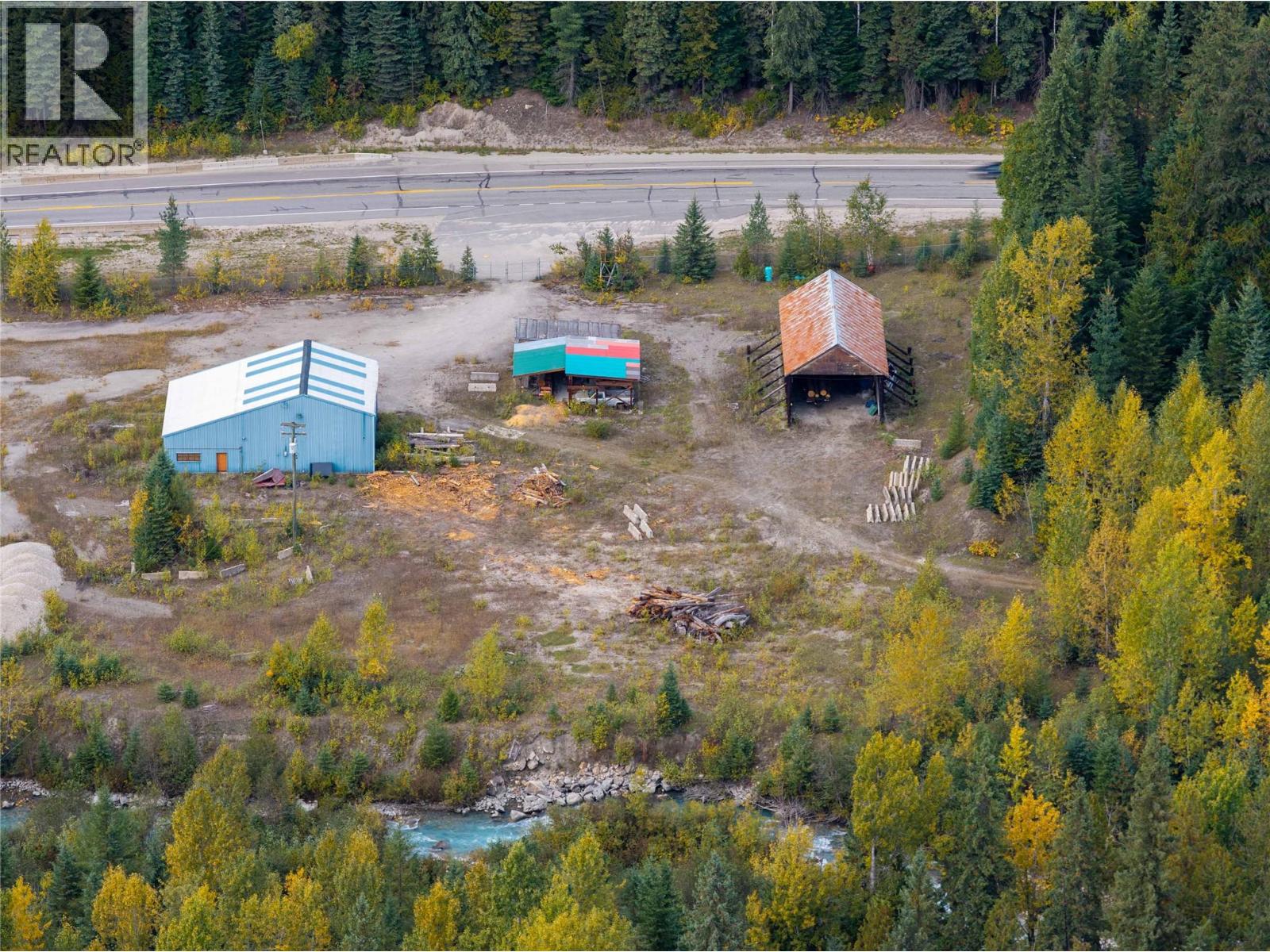 6950 Trans Canada Highway E, Revelstoke, British Columbia  V0E 2S0 - Photo 11 - 10401958