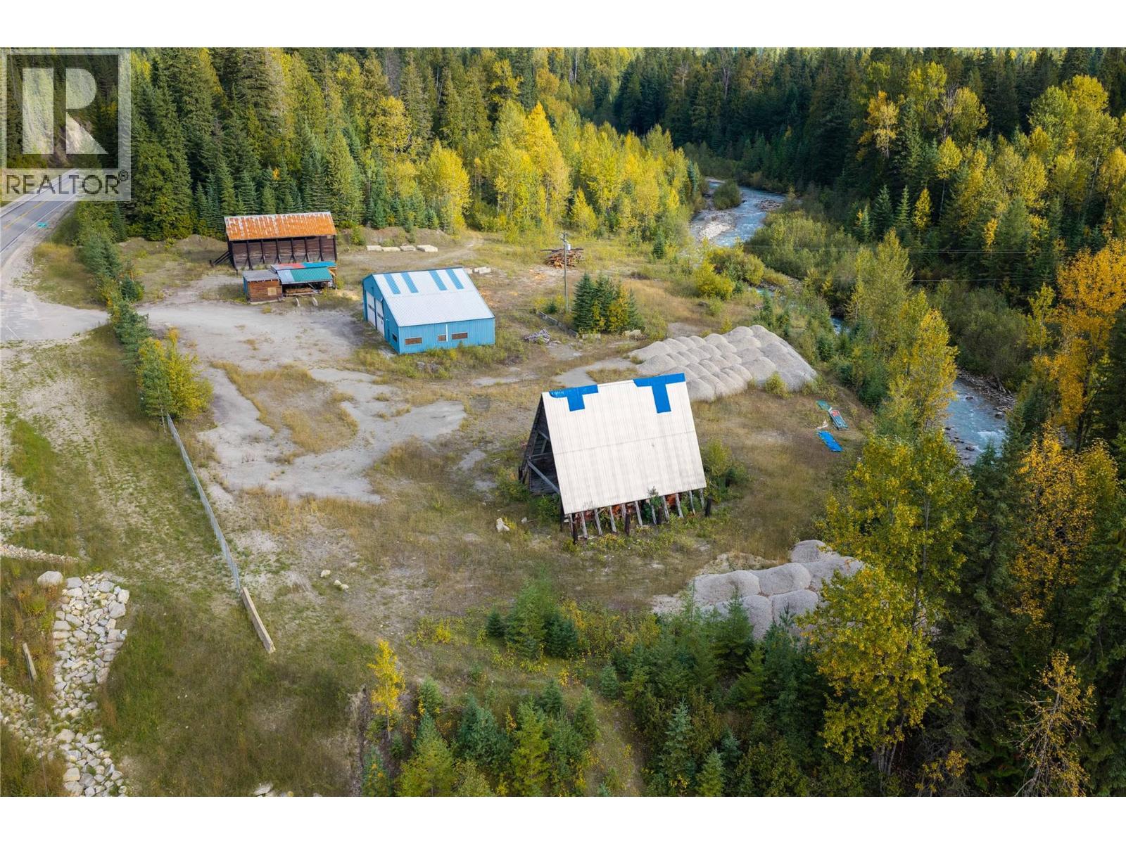6950 Trans Canada Highway E, Revelstoke, British Columbia  V0E 2S0 - Photo 18 - 10401958