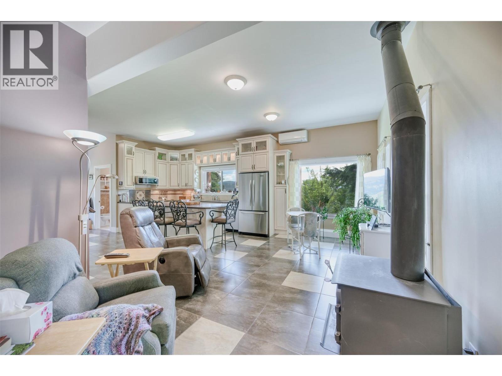 1845 Hulme Creek Road, Rock Creek, British Columbia  V0H 1Y0 - Photo 10 - 10392995