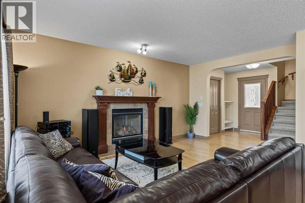 149 Everwoods Close SW