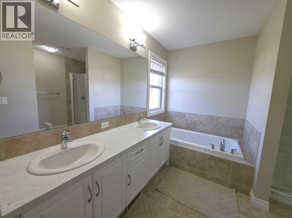 16 Nolancrest Green Nw, Calgary, Alberta  T3R 0P8 - Photo 25 - A2347480