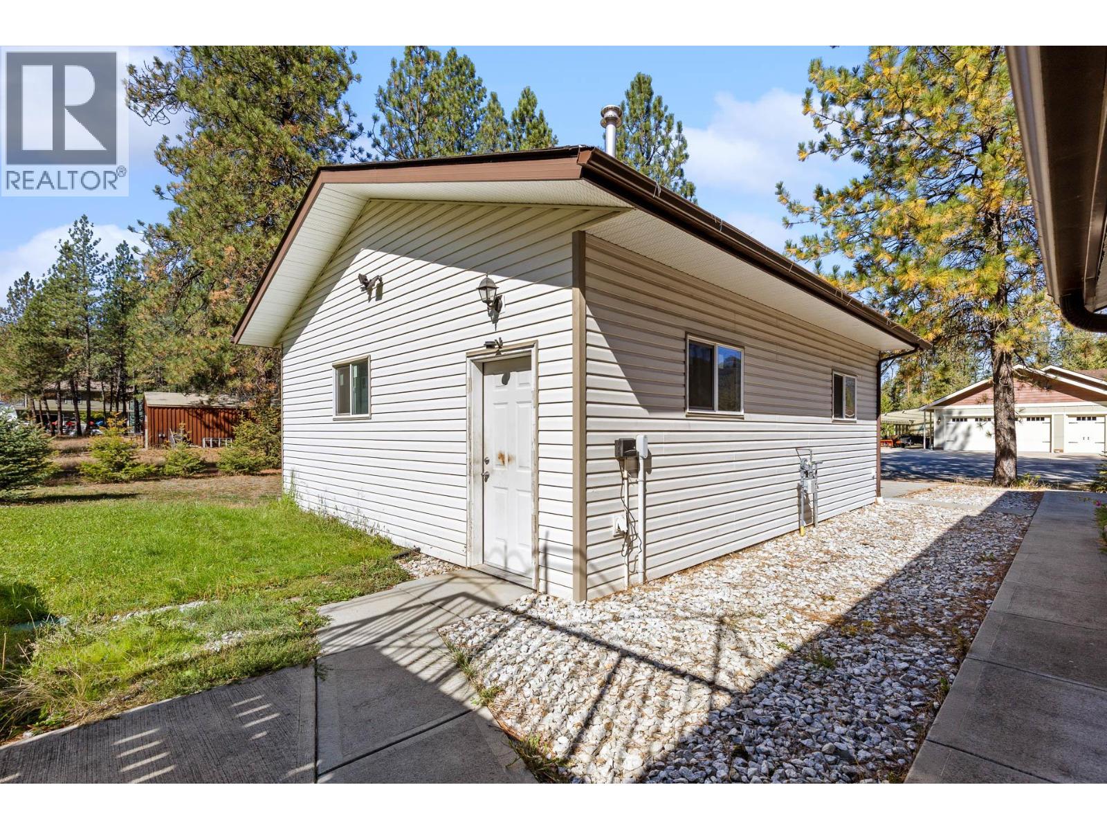 1261 Main Street, Christina Lake, British Columbia  V0H 1E0 - Photo 64 - 10401673