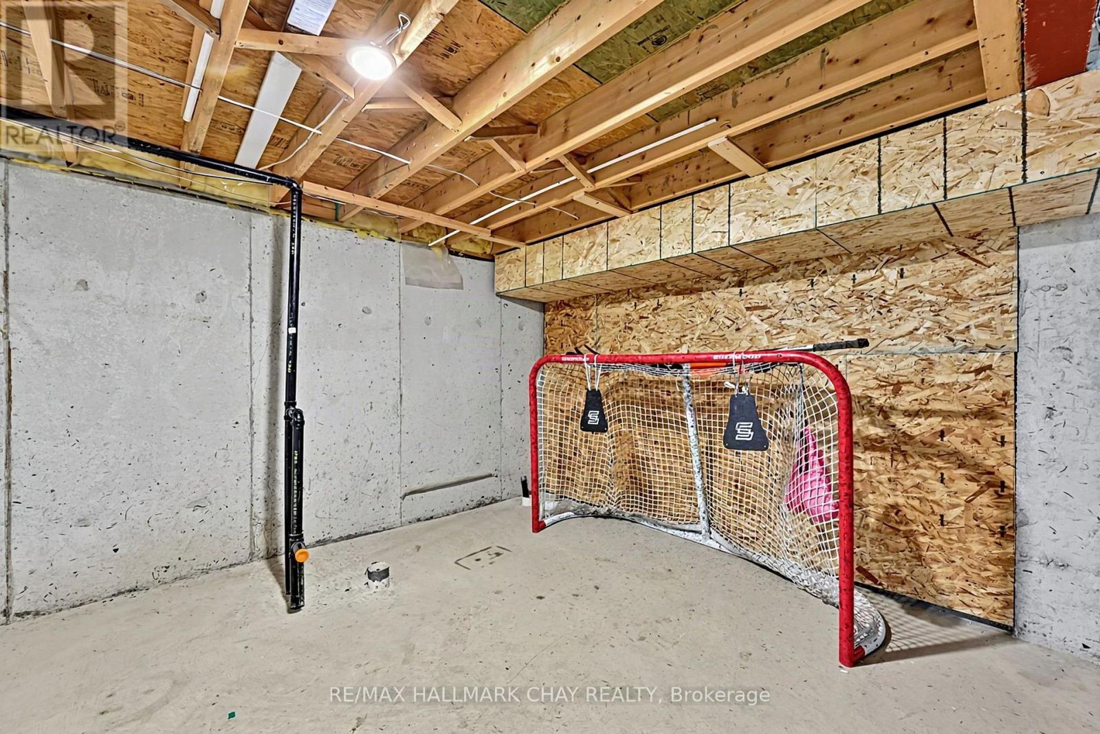 121 Taylor Drive, Barrie, Ontario  L4N 8L2 - Photo 34 - S13831084