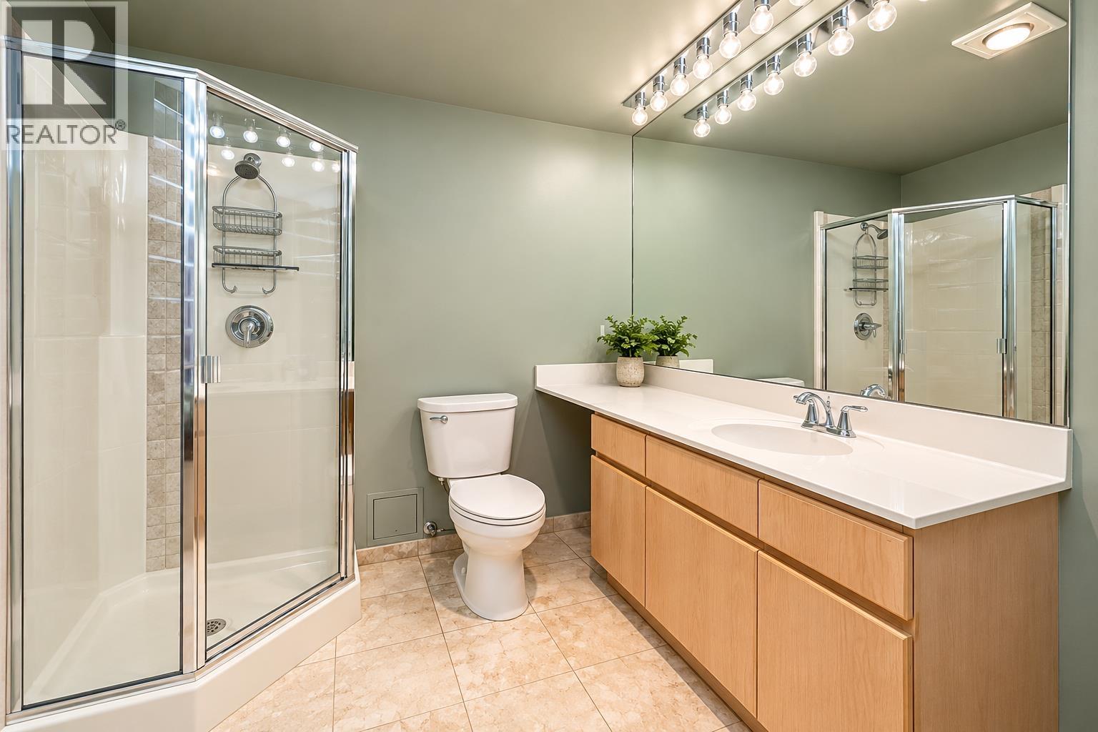1904 612 Fifth Avenue, New Westminster, British Columbia  V3M 1X5 - Photo 19 - R3130910