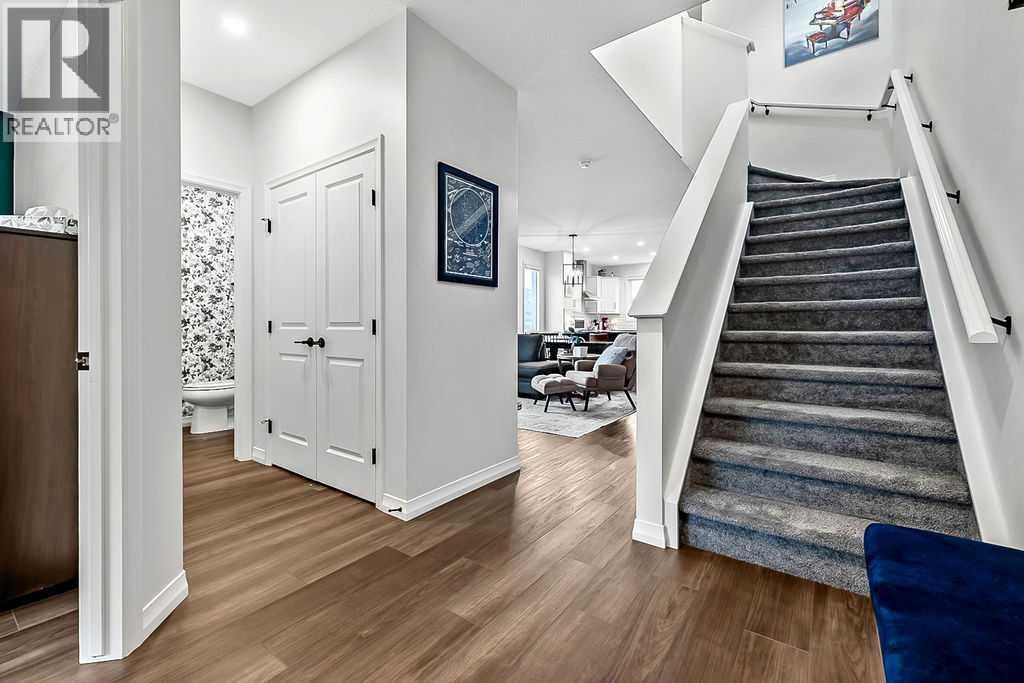 86 Legacy Glen Way Se, Calgary, Alberta  T2X 4E4 - Photo 5 - A2345957