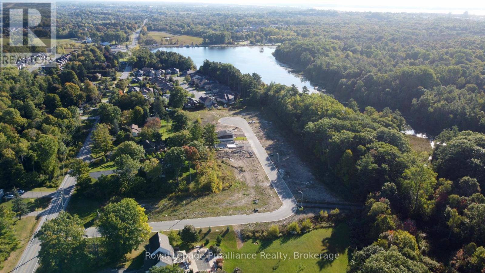 25 Exeter Court, Quinte West, Ontario  K8V 5P4 - Photo 7 - X13828266