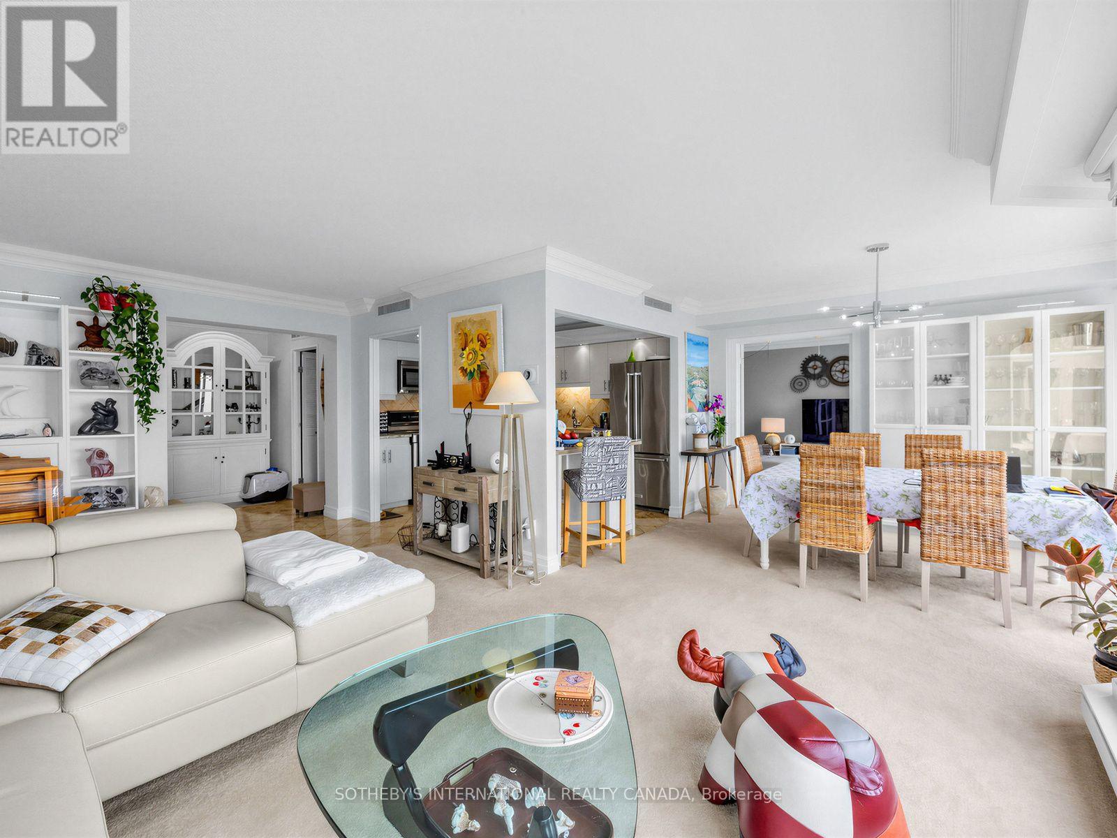 2104 - 65 Harbour Square, Toronto, Ontario  M5J 2L4 - Photo 6 - C13831116