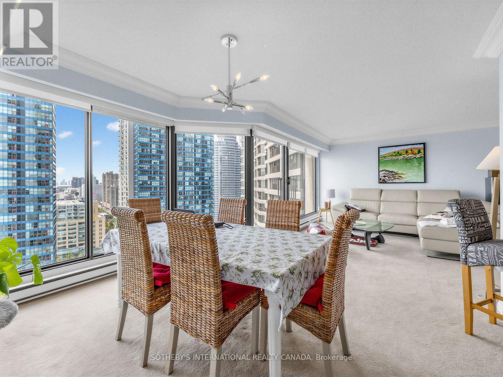 2104 - 65 Harbour Square, Toronto, Ontario  M5J 2L4 - Photo 8 - C13831116