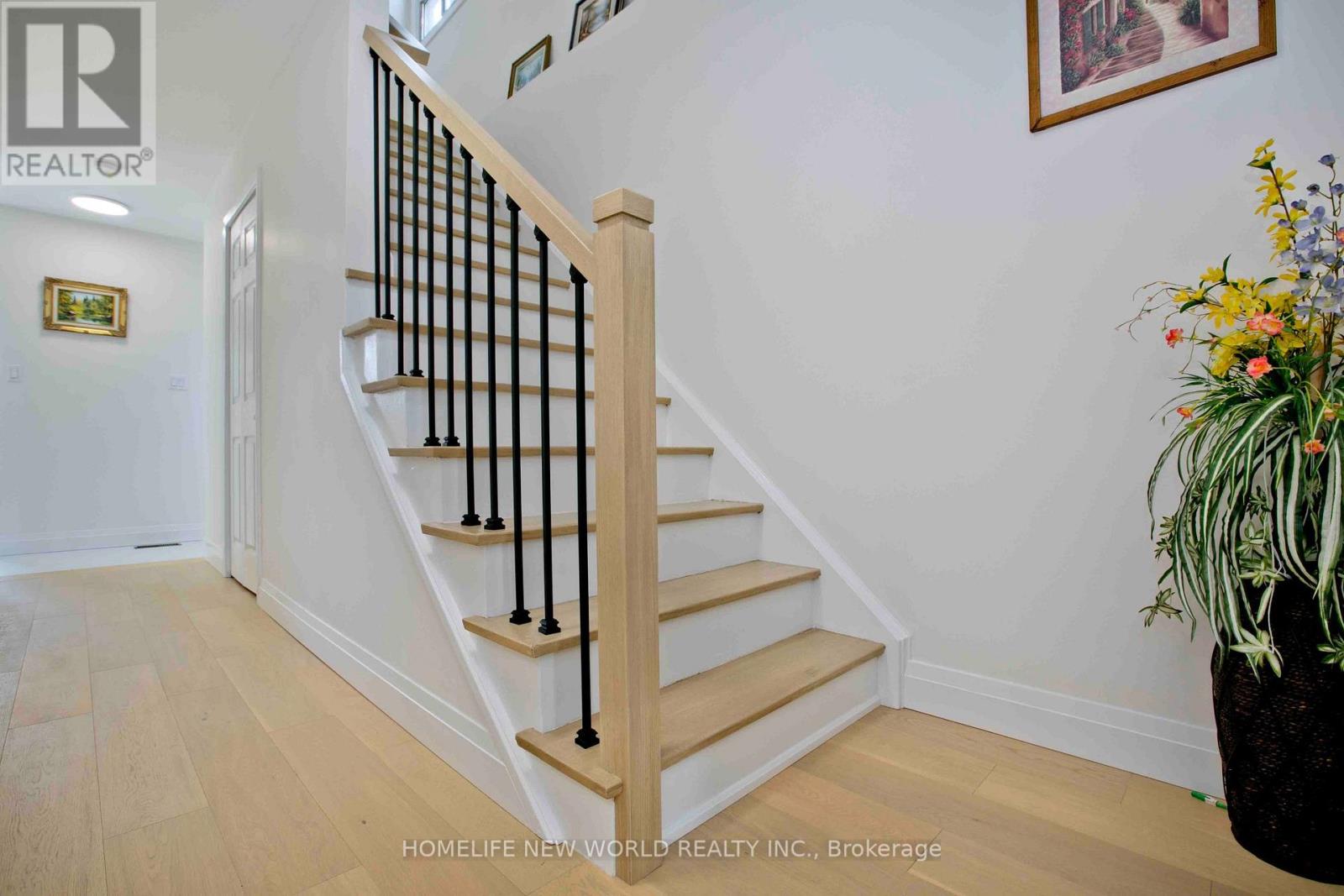 93 Corinthian Boulevard, Toronto (L'amoreaux), Ontario  M1W 1B7 - Photo 12 - E13831142