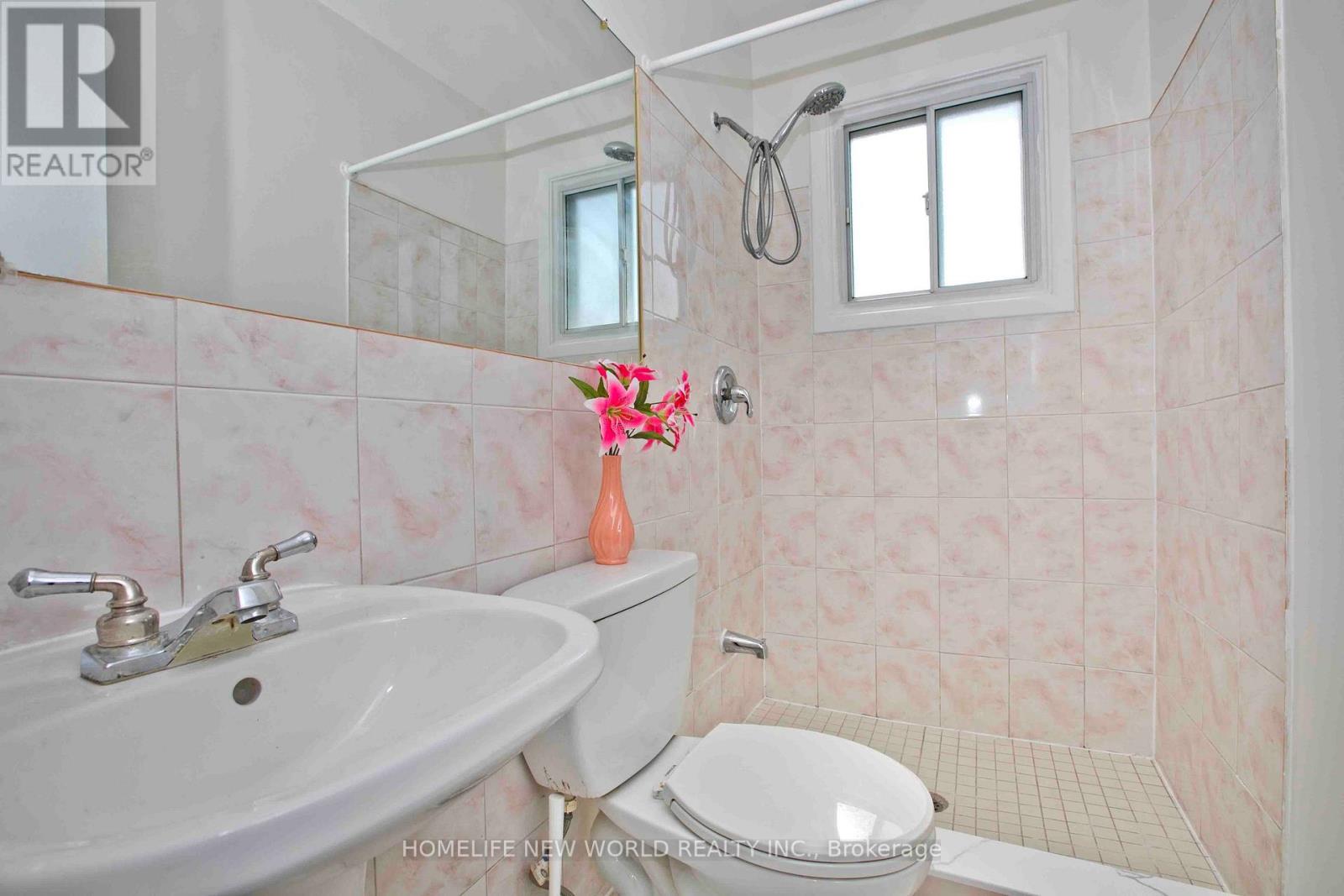 93 Corinthian Boulevard, Toronto (L'amoreaux), Ontario  M1W 1B7 - Photo 13 - E13831142