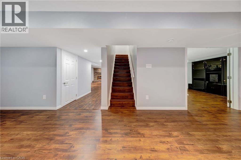 2284 Mansfield Drive, Burlington, Ontario  L7P 3J4 - Photo 32 - 40866037