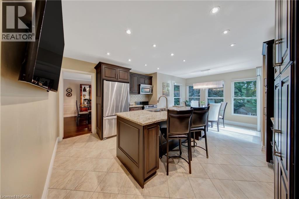 2284 Mansfield Drive, Burlington, Ontario  L7P 3J4 - Photo 17 - 40866037