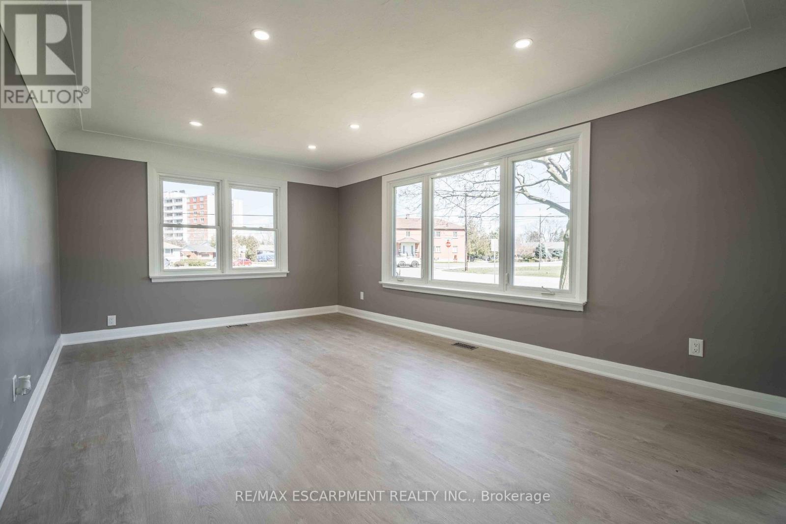 A - 1 Hill Place, Hamilton, Ontario  L8G 2W3 - Photo 14 - X13831120