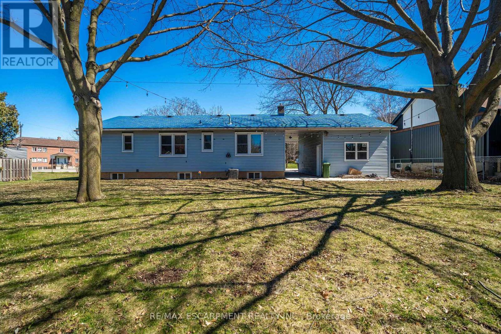 A - 1 Hill Place, Hamilton, Ontario  L8G 2W3 - Photo 30 - X13831120