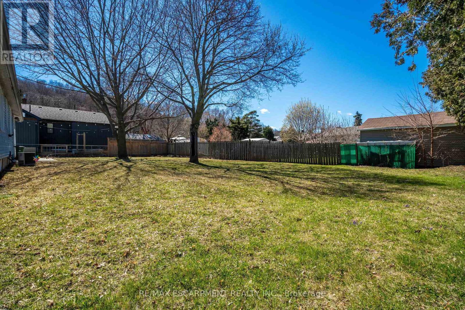 A - 1 Hill Place, Hamilton, Ontario  L8G 2W3 - Photo 32 - X13831120