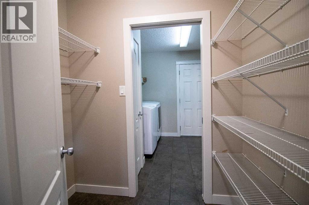 71 Coalbanks Gate W