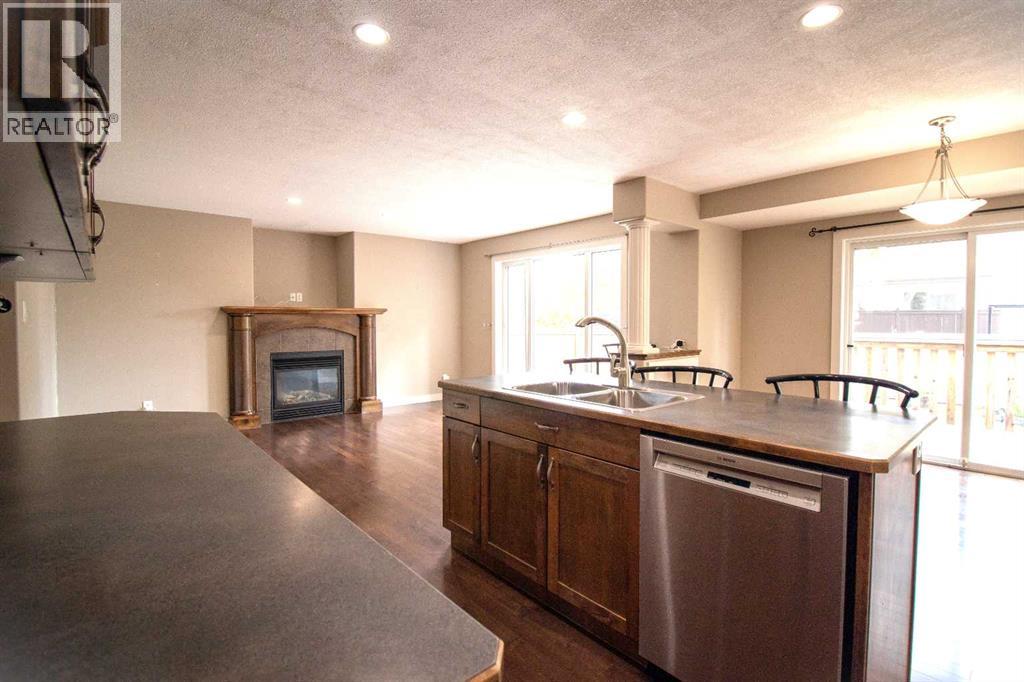 71 Coalbanks Gate W