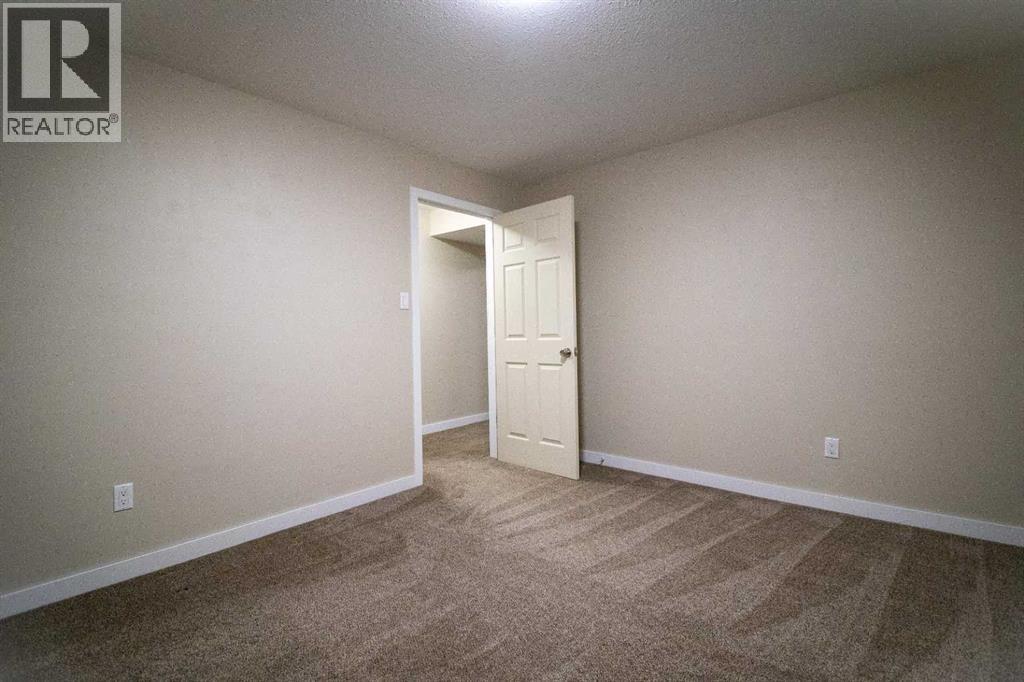 71 Coalbanks Gate W
