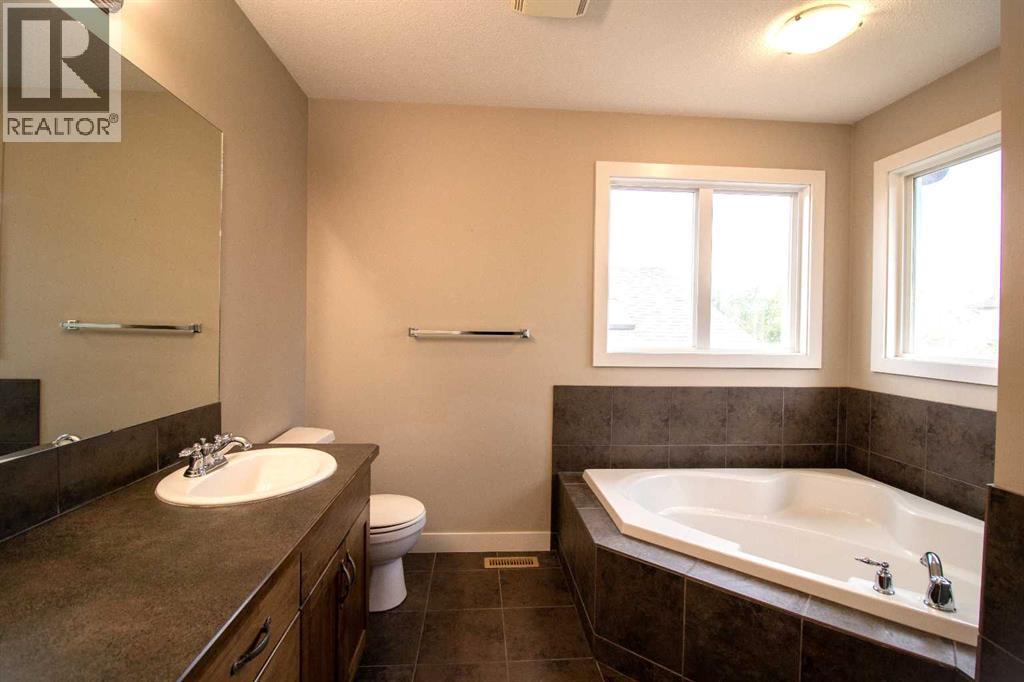 71 Coalbanks Gate W