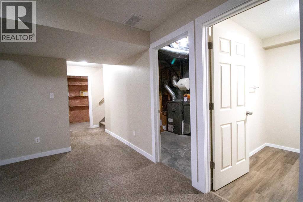 71 Coalbanks Gate W