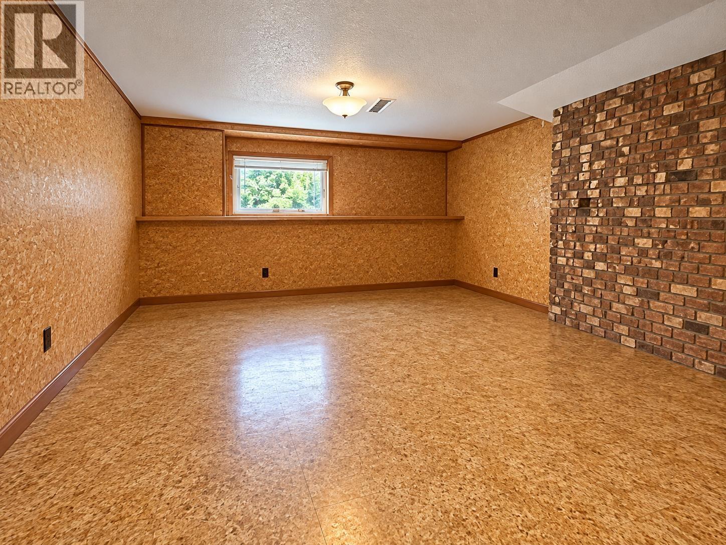 4557 Venables Street, Burnaby, British Columbia V5C 3A6 - Photo 14 - R3167880