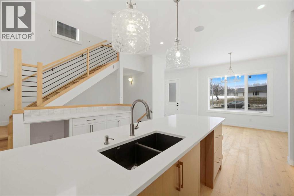 4711 19 Avenue Nw, Calgary, Alberta  T3B 0S5 - Photo 11 - A2347019