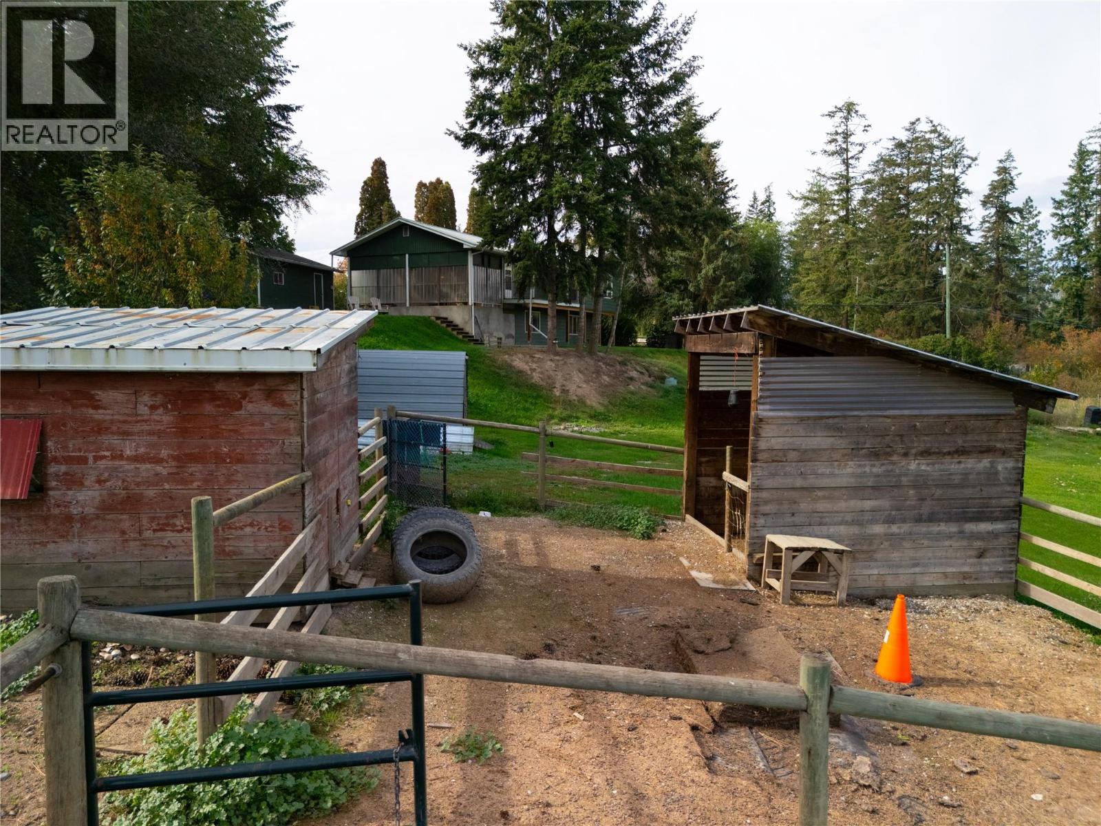 3764 Creamery Road, Armstrong, British Columbia  V0E 1B8 - Photo 17 - 10401839