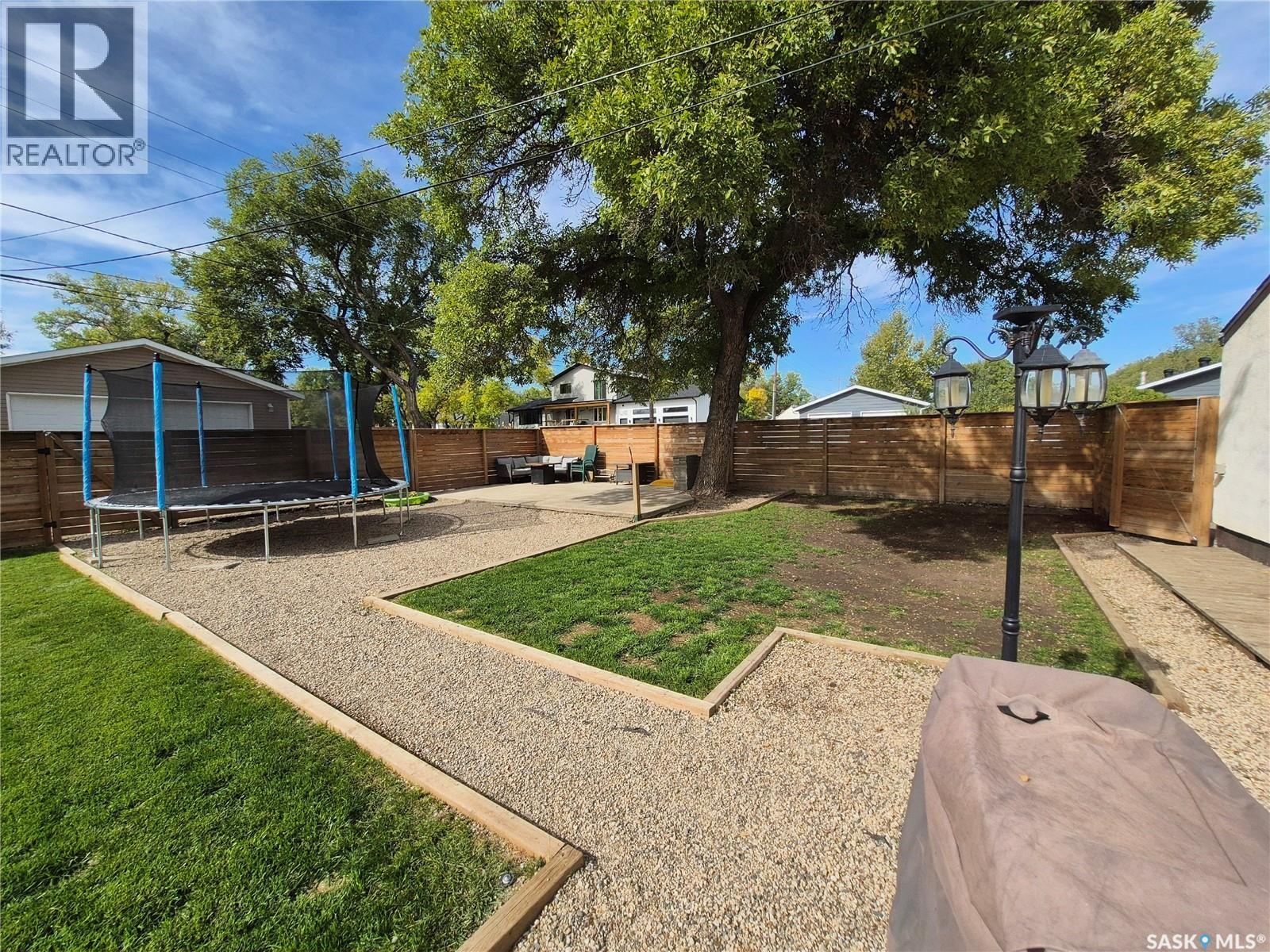 390 6th Avenue Nw, Swift Current, Saskatchewan  S9H 0Y1 - Photo 32 - SK049096