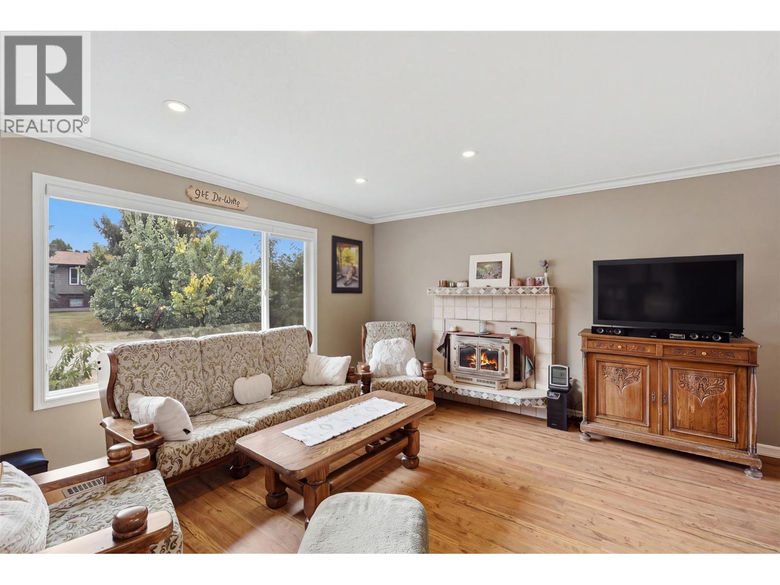 4809 Bolean Drive, Kamloops, British Columbia  V2H 1M3 - Photo 4 - 10402003