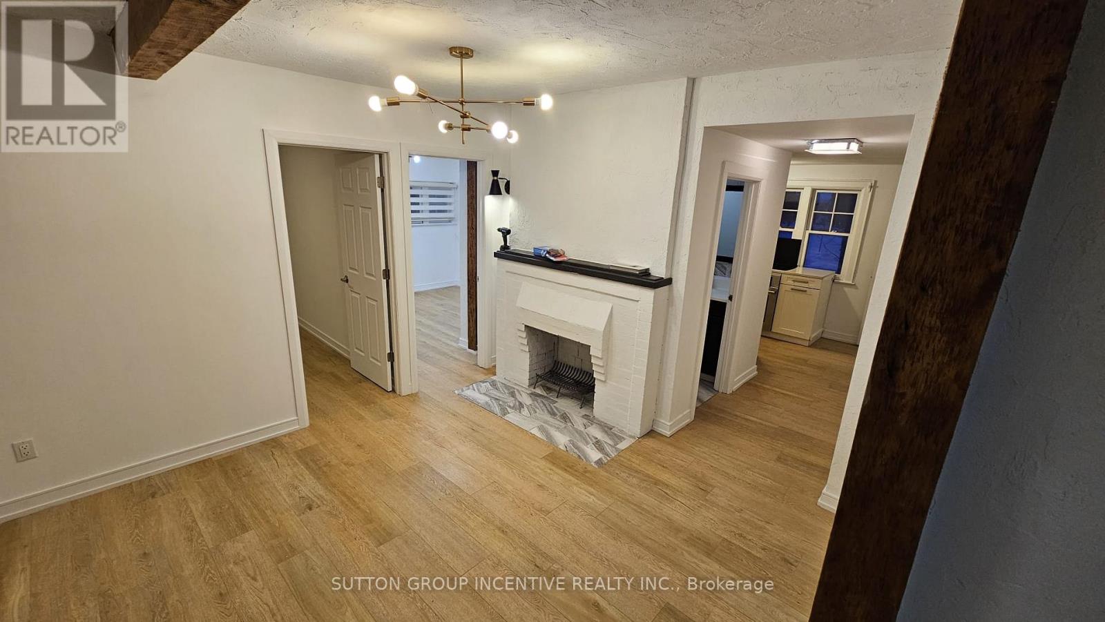 MAIN - 233 ELLERSLIE AVENUE, Toronto, Ontario