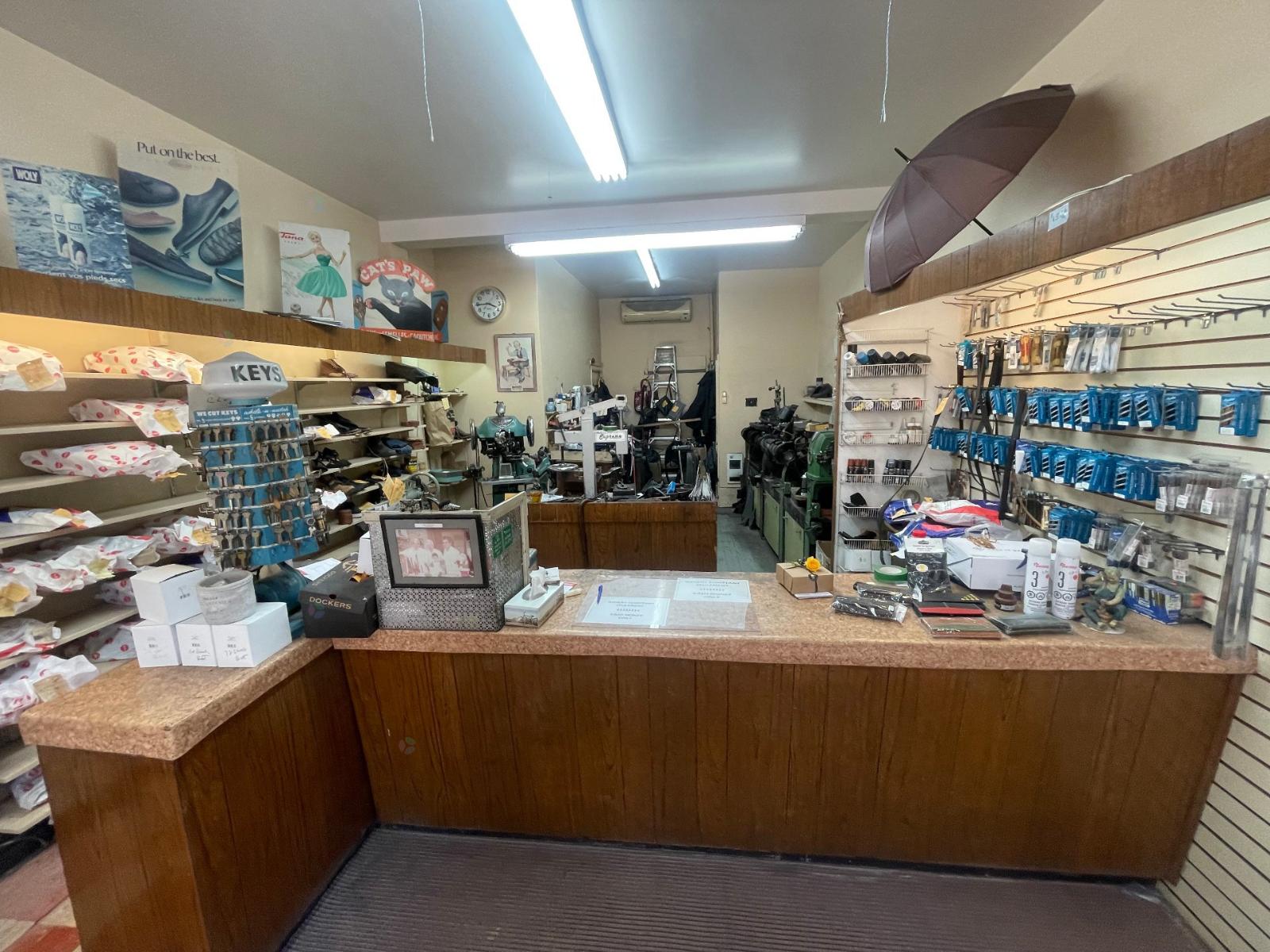 6009 Rue Laurendeau Montréal (Le Sud-Ouest) Quebec Canada H4E3X3 3