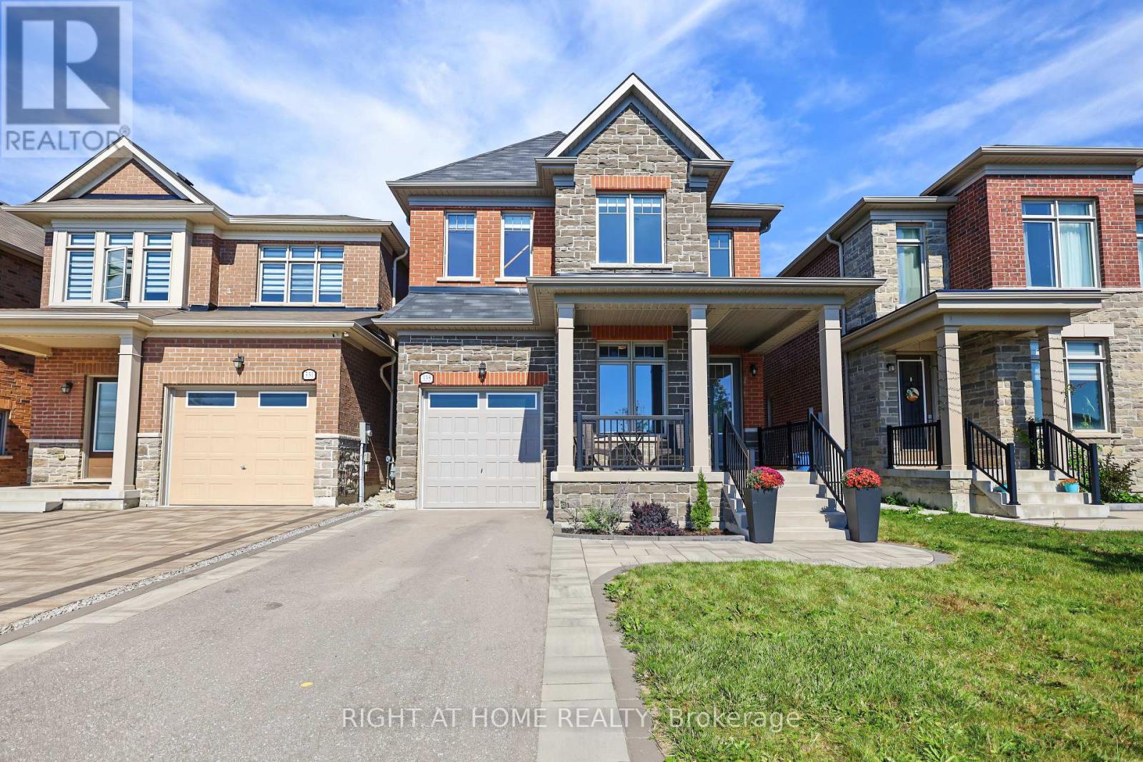 335 BUSATO DRIVE, Whitchurch-Stouffville, Ontario