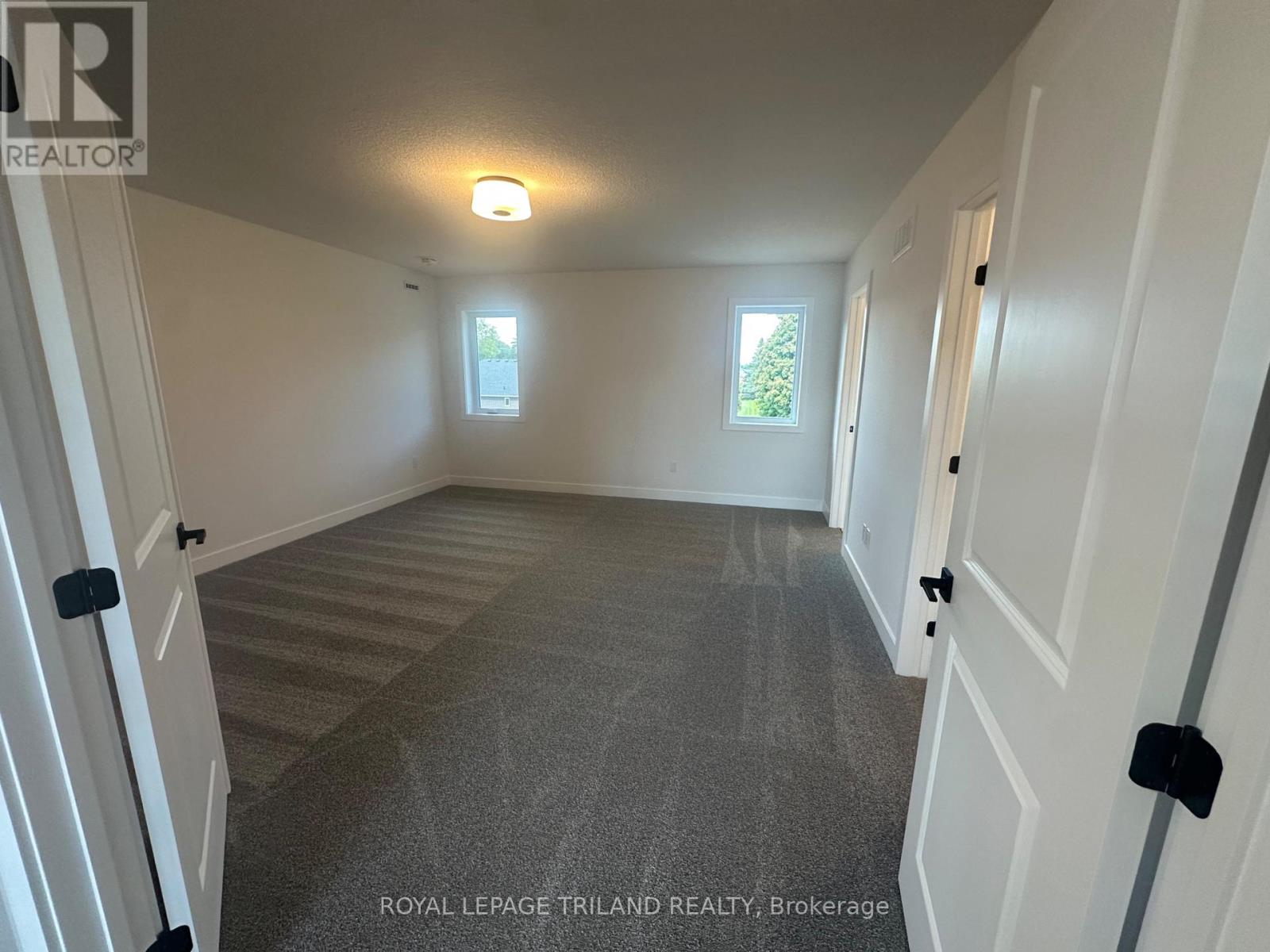 18 Hawks Gate, Central Elgin, Ontario  N5R 0R2 - Photo 9 - X13593762