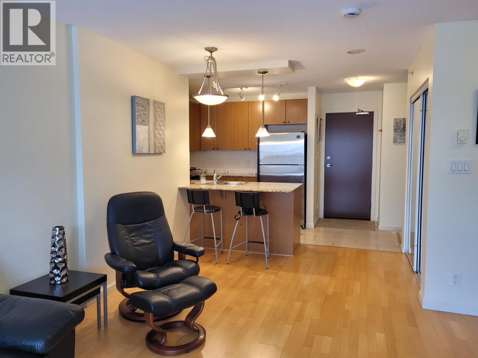 408 610 Victoria Street, New Westminster, British Columbia  V3M 0A5 - Photo 9 - R3169236