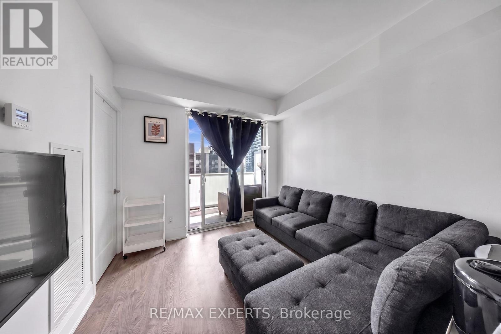 2103 - 101 Erskine Avenue, Toronto, Ontario  M4P 0C5 - Photo 4 - C13726512