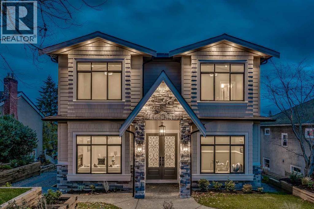 824 CHESTNUT STREET, New Westminster, British Columbia