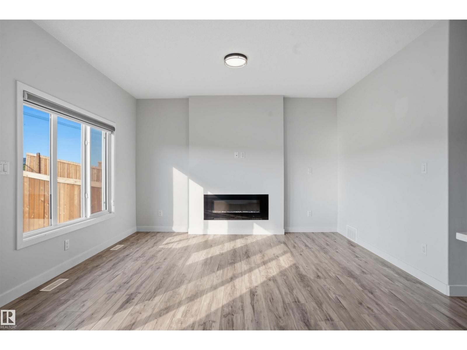 8805 Carson Way Sw, Edmonton, Alberta  T6W 5B8 - Photo 4 - E4510536