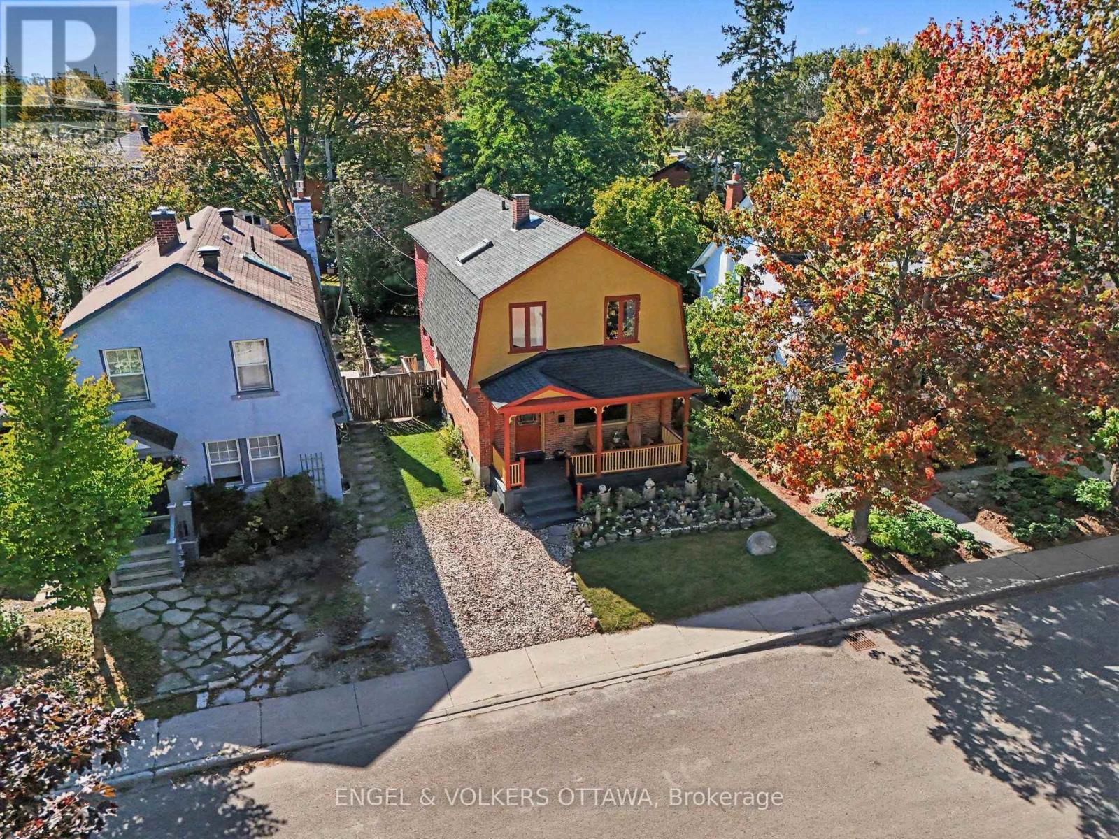 38 Rockcliffe Way, Ottawa, Ontario  K1M 1B5 - Photo 2 - X13831234